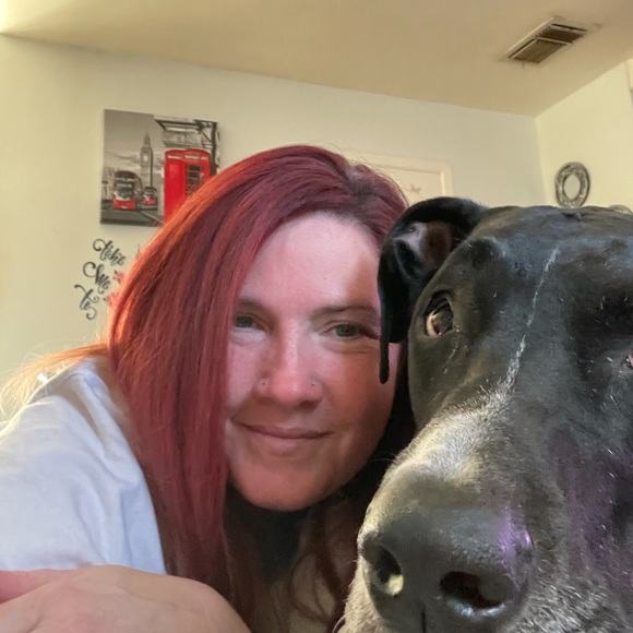 Meet your Posher, Cindy - Picture 3 of 3